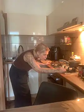 Ella Bloom online show from June 2026 09:22:02 AM