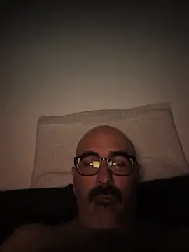 uberbite5713 online show from May 2026 08:39:02 PM