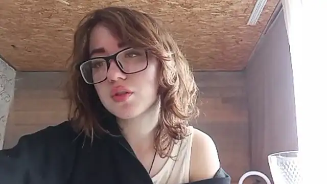 Snapshot of OliviaMoment chatting on June 2026 09:14:01 AM OliviaMoment online show from June 2026 09:14:01 AM