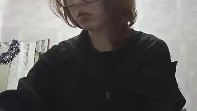 Snapshot of OliviaMoment chatting on July 2026 10:21:02 AM OliviaMoment online show from July 2026 10:21:02 AM