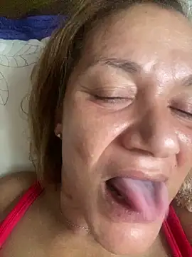 rosanna78322 online show from June 2026 07:16:02 PM