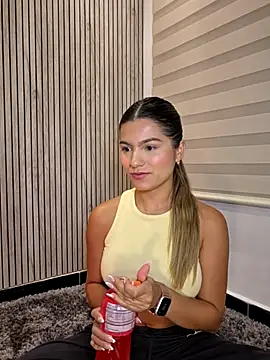 Snapshot of emilyvex chatting on July 2026 05:11:01 AM emilyvex online show from July 2026 05:11:01 AM