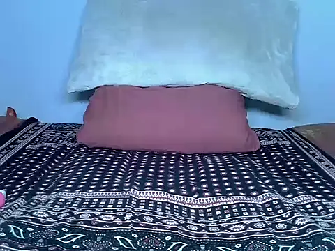 Snapshot of -rareprinces chatting on July 2026 11:30:02 PM -rareprinces online show from July 2026 11:30:02 PM
