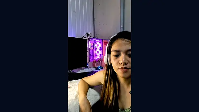 CassaundraWhitehead online show from June 2026 10:05:02 PM