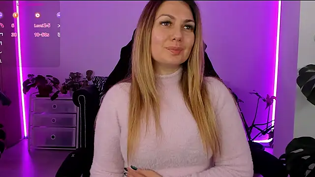 LindaWhite  online show from February 2025 09:59:01 PM