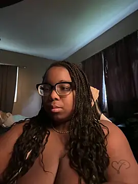 Snapshot of layitinme chatting on June 2026 01:37:02 PM layitinme online show from June 2026 01:37:02 PM