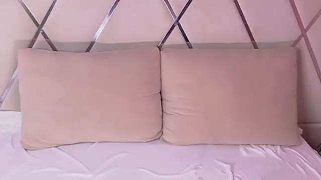 TommParker online show from June 2026 02:53:01 AM