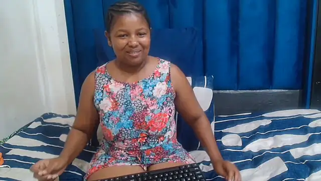 Snapshot of Mellowkittyyellow chatting on June 2026 04:42:02 PM Mellowkittyyellow online show from June 2026 04:42:02 PM