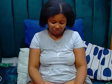Snapshot of Mellowkittyyellow chatting on July 2026 08:04:01 PM Mellowkittyyellow online show from July 2026 08:04:01 PM
