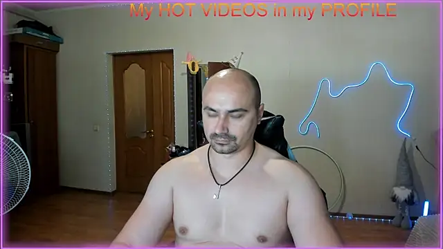 Snapshot of -SexyDaddy- chatting on June 2026 06:52:02 AM -SexyDaddy- online show from June 2026 06:52:02 AM