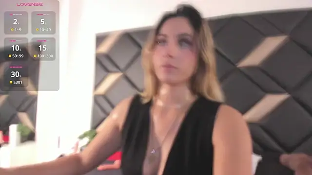 Snapshot of AdrianaHarlow chatting on July 2026 07:16:02 PM AdrianaHarlow online show from July 2026 07:16:02 PM