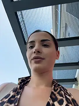 chloenyx online show from June 2026 01:00:02 PM