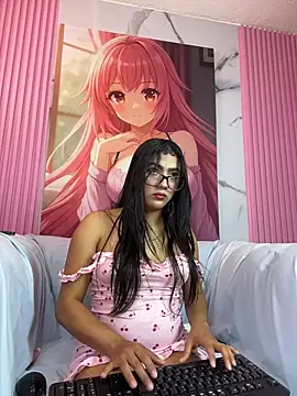 Snapshot of Holly_Watson_ chatting on July 2026 04:04:02 AM Holly Watson online show from July 2026 04:04:02 AM