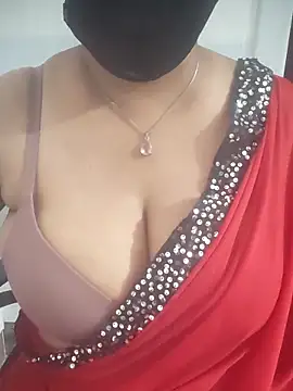 Snapshot of sexyveena chatting on June 2026 07:57:01 PM sexyveena online show from June 2026 07:57:01 PM