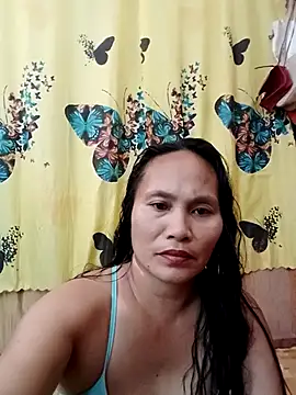 Snapshot of Queenslay chatting on June 2026 01:52:02 AM Queenslay online show from June 2026 01:52:02 AM