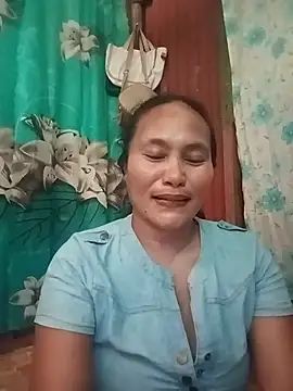 Snapshot of Queenslay chatting on July 2026 06:15:01 AM Queenslay online show from July 2026 06:15:01 AM