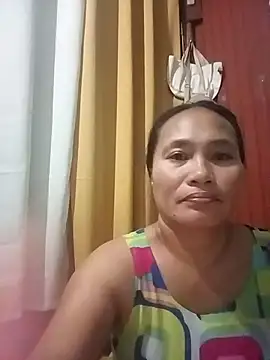 Snapshot of Queenslay chatting on July 2026 09:42:02 PM Queenslay online show from July 2026 09:42:02 PM