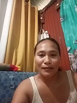 Snapshot of Queenslay chatting on July 2026 10:13:01 PM Queenslay online show from July 2026 10:13:01 PM