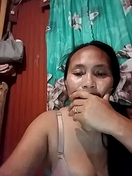 Snapshot of Queenslay chatting on July 2026 10:22:02 AM Queenslay online show from July 2026 10:22:02 AM
