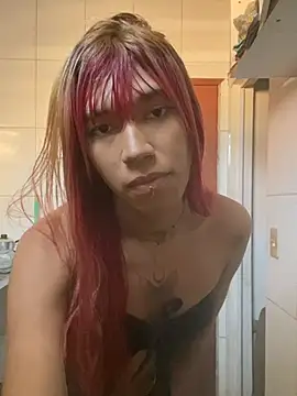 Snapshot of itevellyn_ chatting on June 2026 11:21:01 AM itevellyn online show from June 2026 11:21:01 AM