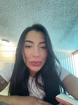 Snapshot of marianacor chatting on June 2026 07:24:02 PM marianacor online show from June 2026 07:24:02 PM