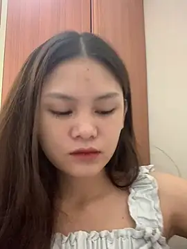 Snapshot of Weevi10 chatting on June 2026 03:05:01 PM Weevi10 online show from June 2026 03:05:01 PM