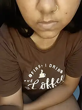 MissRiyaLive online show from July 2026 03:49:01 PM