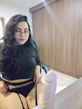 Roxxy Sade online show from June 2026 12:02:02 AM