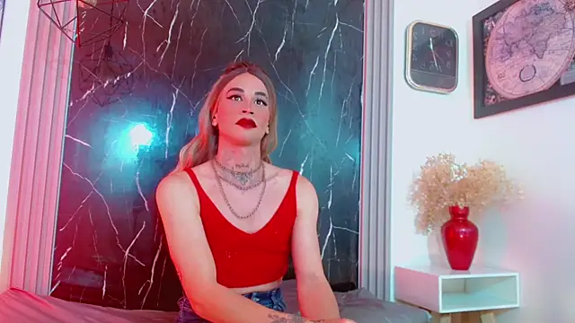 Snapshot of Anais_Velvet_ chatting on July 2026 03:33:02 AM Anais Velvet online show from July 2026 03:33:02 AM
