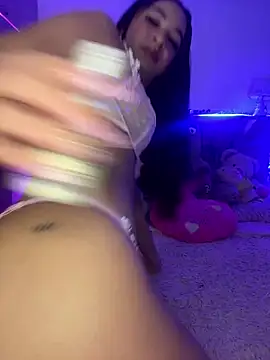 Snapshot of analicia-22 chatting on June 2026 02:51:01 AM analicia-22 online show from June 2026 02:51:01 AM