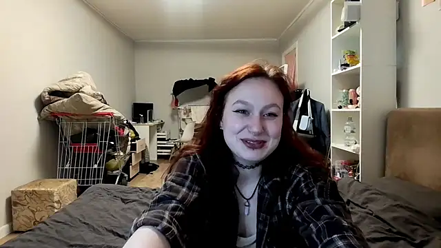 LoiseLovetto online show from June 2026 07:38:02 PM