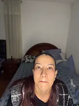 Snapshot of ArielFerrara chatting on June 2026 06:48:02 AM ArielFerrara online show from June 2026 06:48:02 AM
