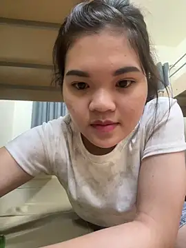 Snapshot of -Queen429- chatting on June 2026 01:02:01 PM -Queen429- online show from June 2026 01:02:01 PM