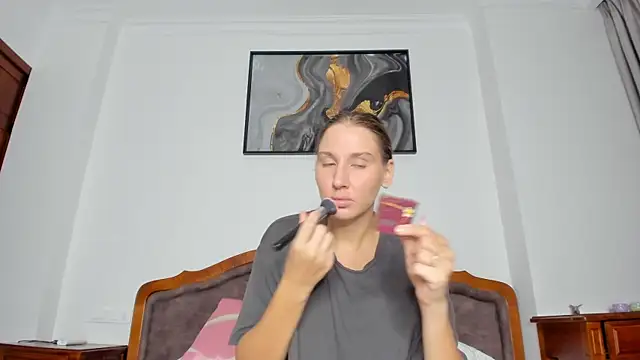 Snapshot of SofiClimbing chatting on November 2025 09:41:01 AM SofiClimbing online show from November 2025 09:41:01 AM