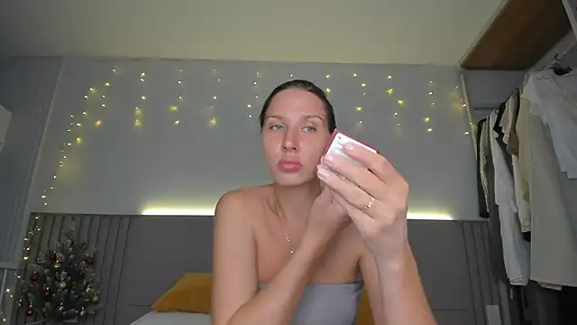 Snapshot of SofiClimbing chatting on January 2026 08:52:01 AM SofiClimbing online show from January 2026 08:52:01 AM