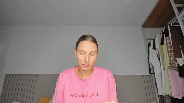 Snapshot of SofiClimbing chatting on March 2026 03:47:01 AM SofiClimbing online show from March 2026 03:47:01 AM