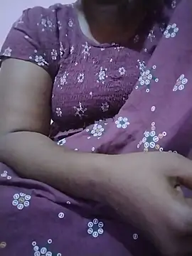 Snapshot of Tamilvalarmathi chatting on June 2026 05:35:02 PM Tamilvalarmathi online show from June 2026 05:35:02 PM