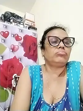 Snapshot of chatterjeesayani567 chatting on July 2026 05:32:01 AM chatterjeesayani567 online show from July 2026 05:32:01 AM