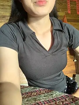 Snapshot of LanAnh00 chatting on June 2026 03:27:02 AM LanAnh00 online show from June 2026 03:27:02 AM