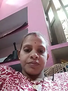 Snapshot of HOjulipal678 chatting on June 2026 04:55:01 AM HOjulipal678 online show from June 2026 04:55:01 AM