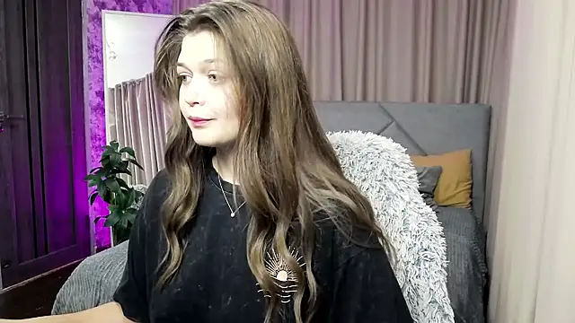 Snapshot of AliceeJin chatting on July 2026 10:35:01 AM AliceeJin online show from July 2026 10:35:01 AM