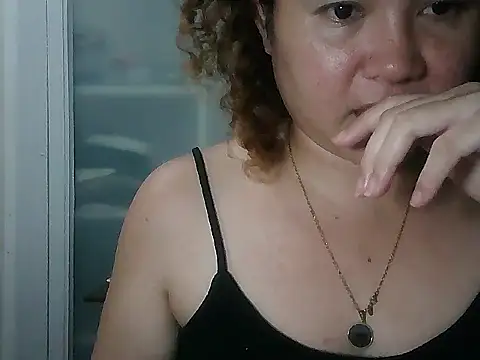Snapshot of bitchychubby chatting on June 2026 03:38:02 PM bitchychubby online show from June 2026 03:38:02 PM
