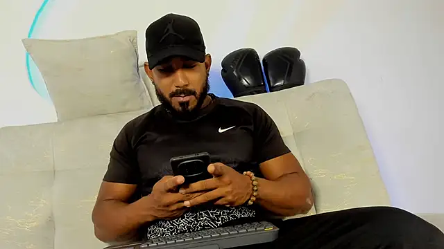 Snapshot of LeoCarter_ chatting on June 2026 12:59:01 PM LeoCarter online show from June 2026 12:59:01 PM