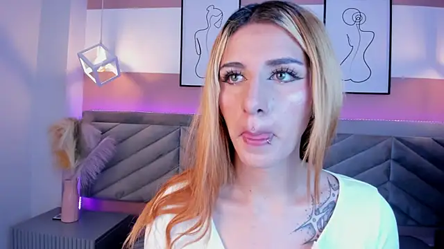 Snapshot of scarlet__rossi chatting on July 2026 03:11:02 AM scarlet rossi online show from July 2026 03:11:02 AM