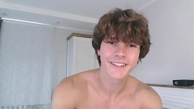 Snapshot of Eric_Crush chatting on July 2026 04:54:02 AM Eric Crush online show from July 2026 04:54:02 AM
