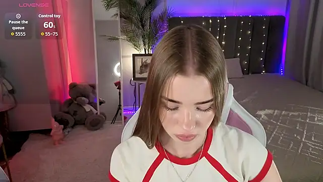 Snapshot of Milla_Way chatting on July 2026 02:22:02 PM Milla Way online show from July 2026 02:22:02 PM