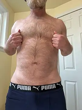 Snapshot of Toy_Gunn chatting on June 2026 11:05:01 PM Toy Gunn online show from June 2026 11:05:01 PM