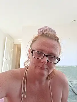 Naughtybutnicedaisy online show from June 2026 04:44:01 PM