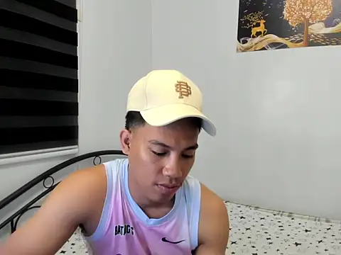 Snapshot of urfucker_vinz chatting on July 2026 12:55:01 PM urfucker vinz online show from July 2026 12:55:01 PM