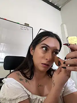 Snapshot of Kloenovoa- chatting on July 2026 01:39:02 PM Kloenovoa- online show from July 2026 01:39:02 PM